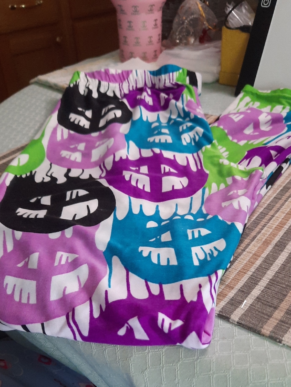 2x Leggings But Fit Like XL
